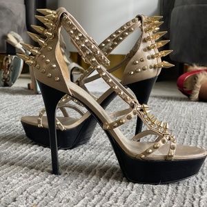 BURBERRY Studded Platform Sandals/Heels, Size 9